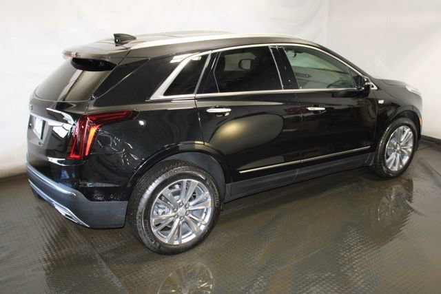 Certified 2023 Cadillac XT5 Premium Luxury w/ Platinum Package image 5