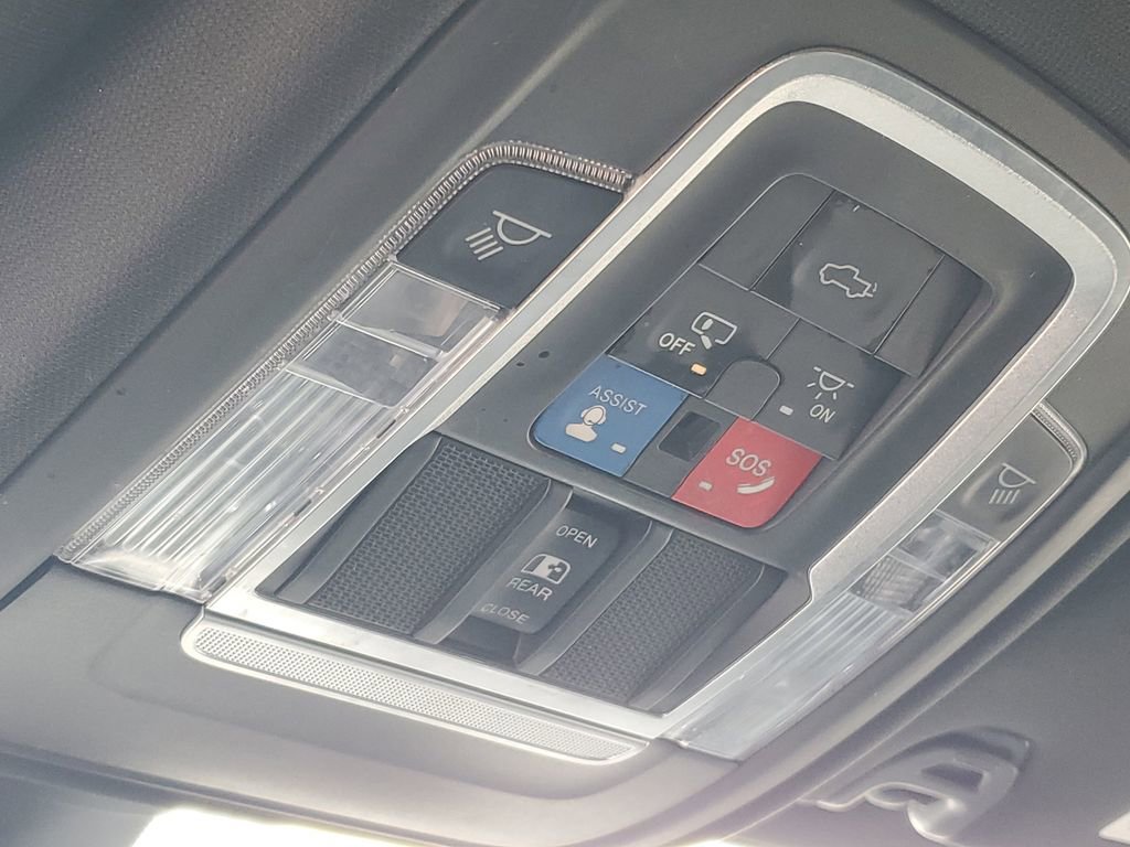 Used 2020 RAM 2500 Laramie w/ Night Edition image 22