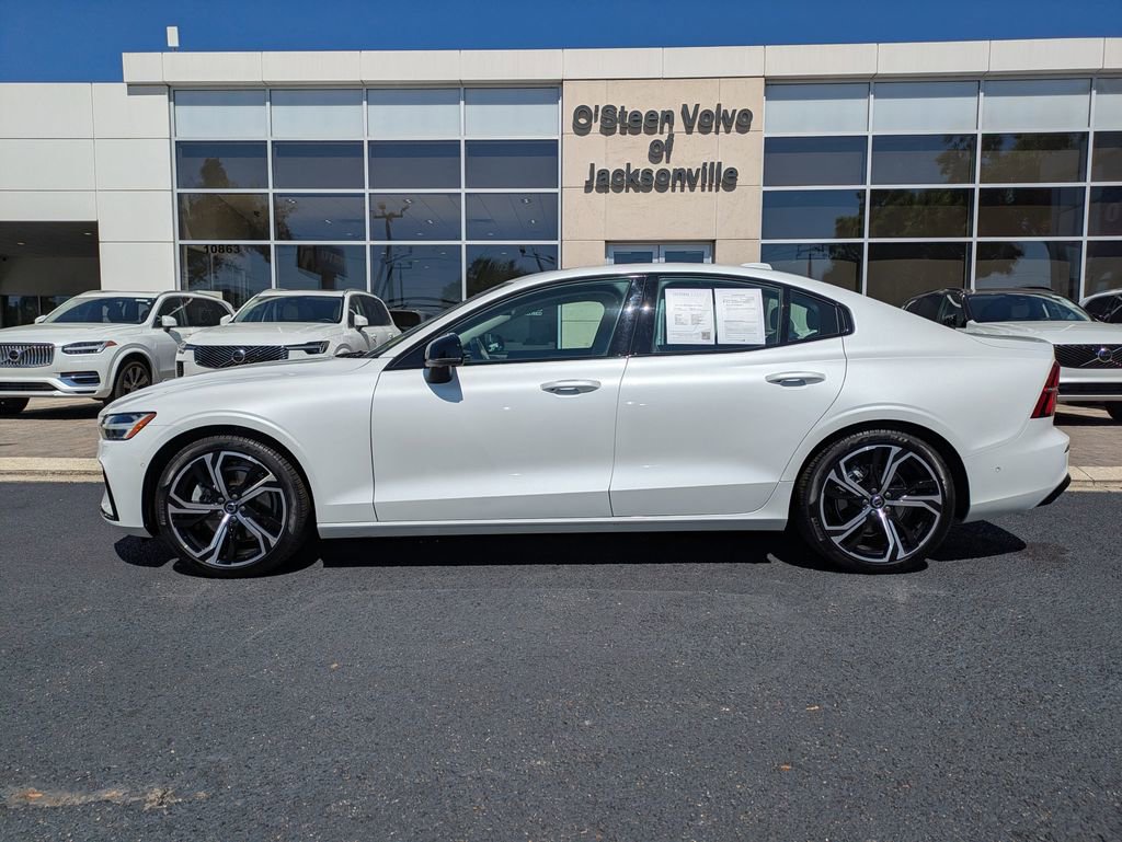 Certified 2024 Volvo S60 B5 Ultimate w/ Climate Package image 3