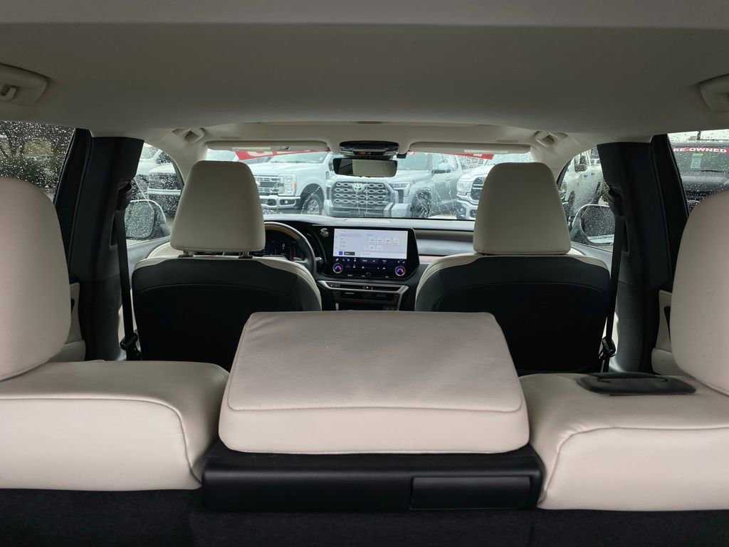 Used 2025 Lexus RX 350 Premium Plus w/ Convenience Package image 31