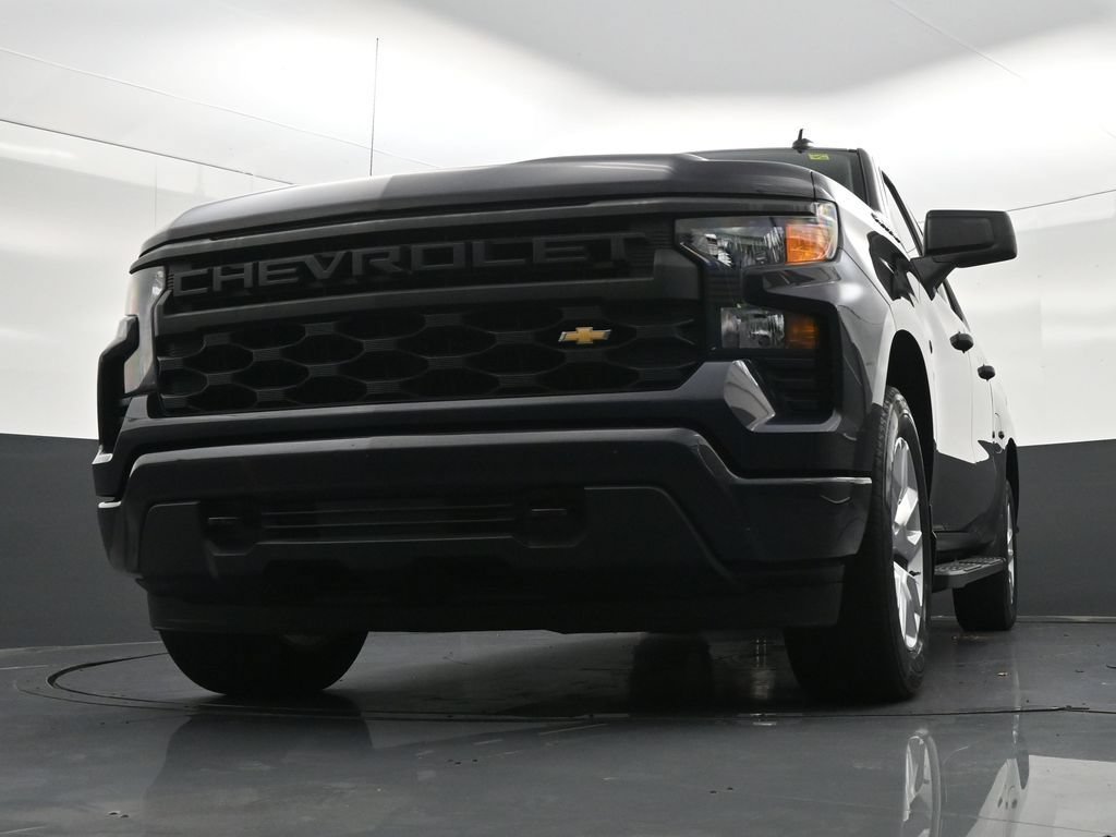 Used 2023 Chevrolet Silverado 1500 Custom RWD image 32