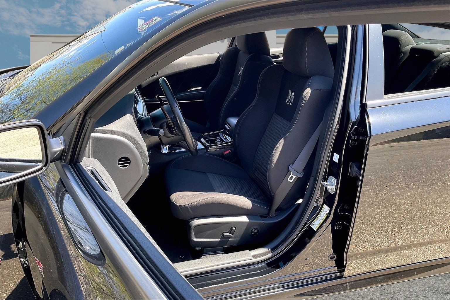 Used 2019 Dodge Charger Scat Pack w/ Dynamics Package RWD image 22