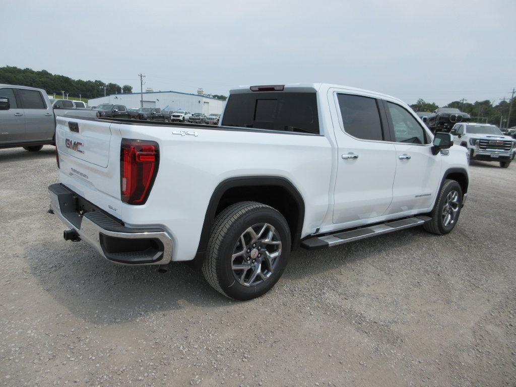 New 2026 GMC Sierra 1500 SLT w/ SLT Premium Plus Package AWD/4WD image 5