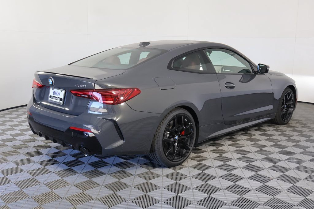 New 2026 BMW 430i Coupe w/ M Sport Package RWD image 2