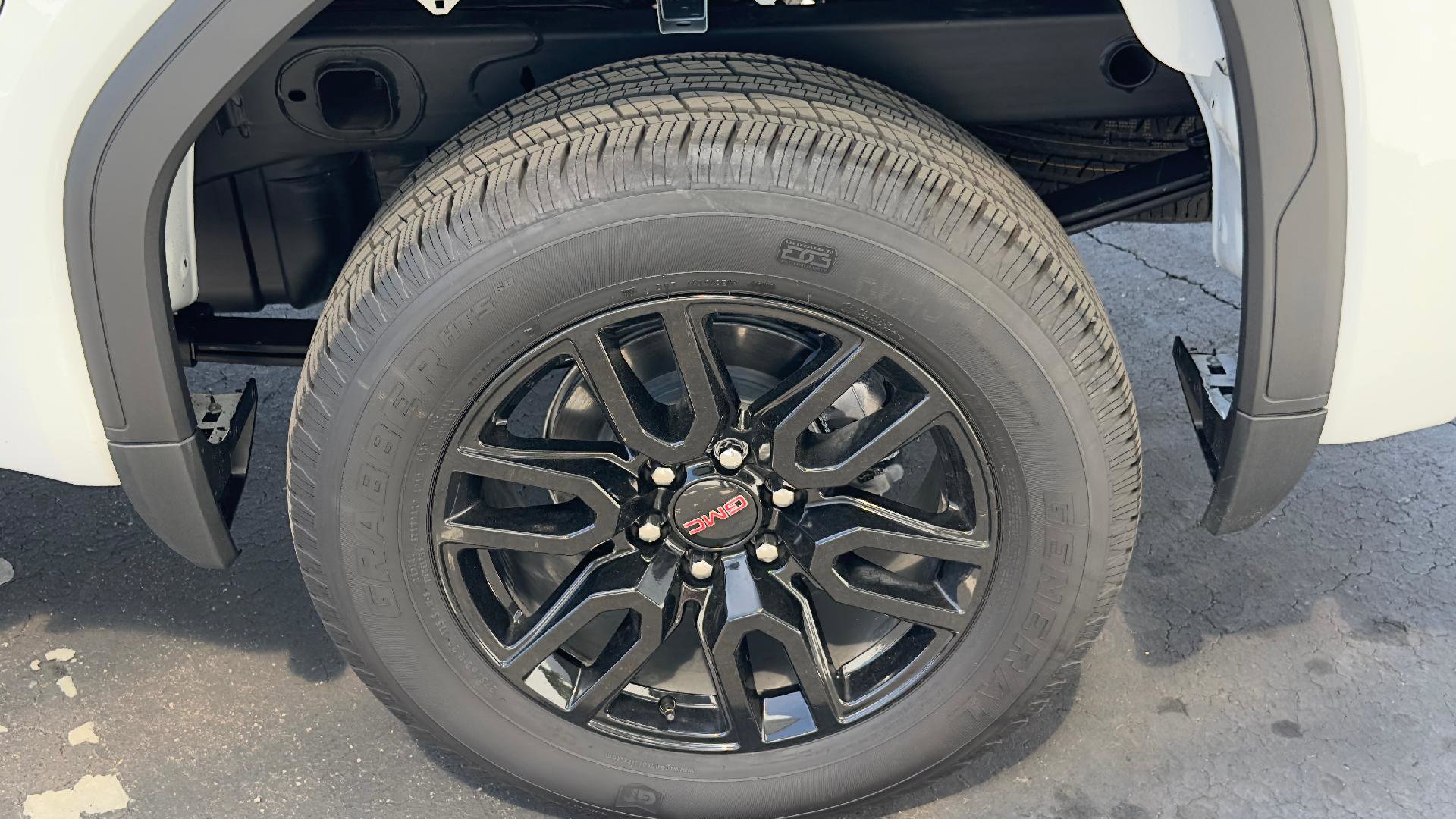 Used 2026 GMC Sierra 1500 Pro w/ Graphite Edition AWD/4WD image 8