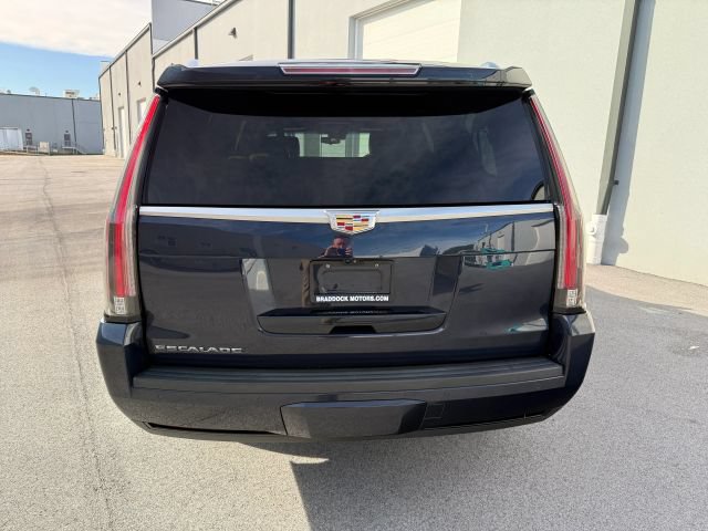 Used 2019 Cadillac Escalade ESV Platinum AWD/4WD image 6