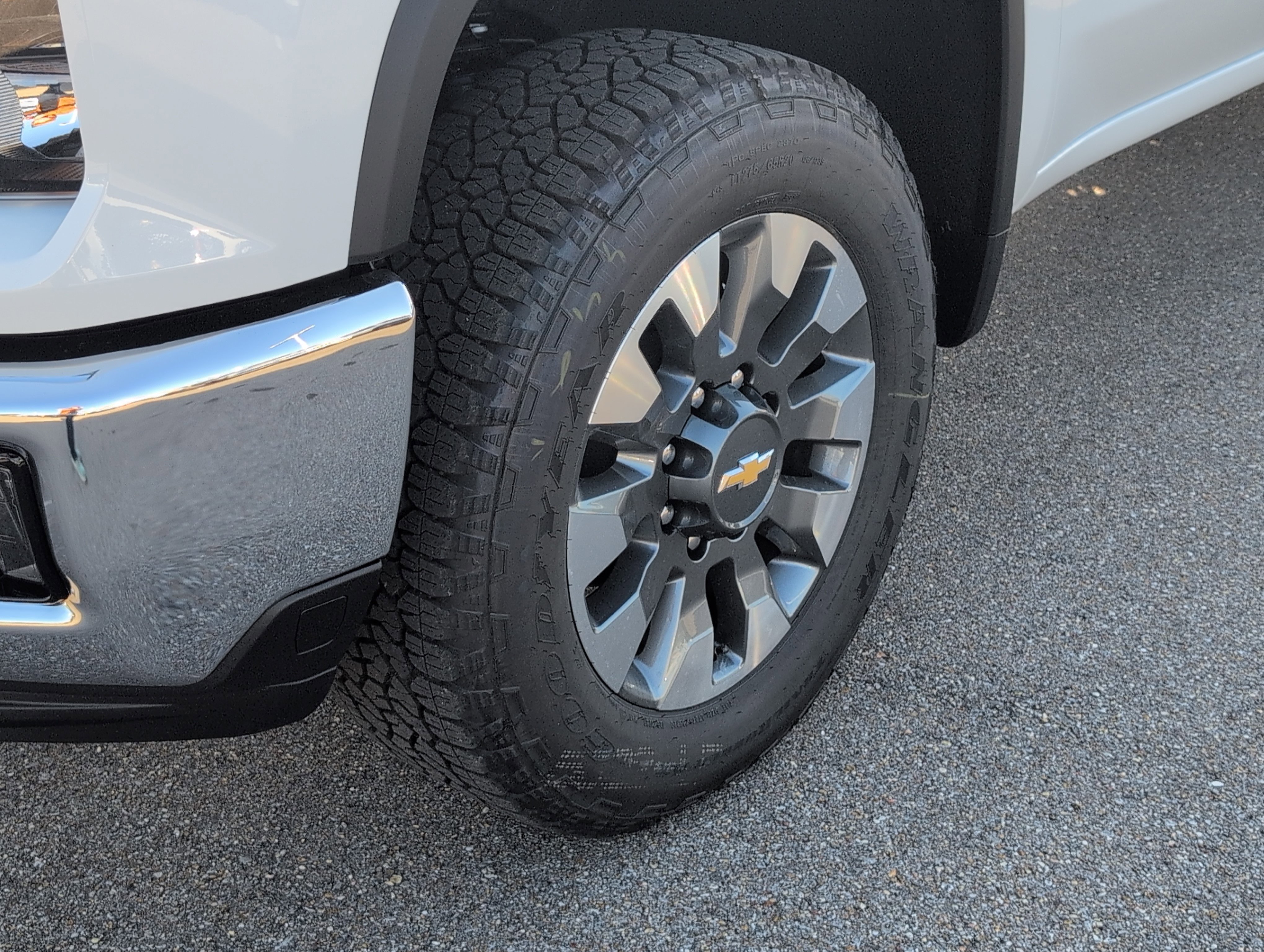 New 2026 Chevrolet Silverado 2500 LT image 30