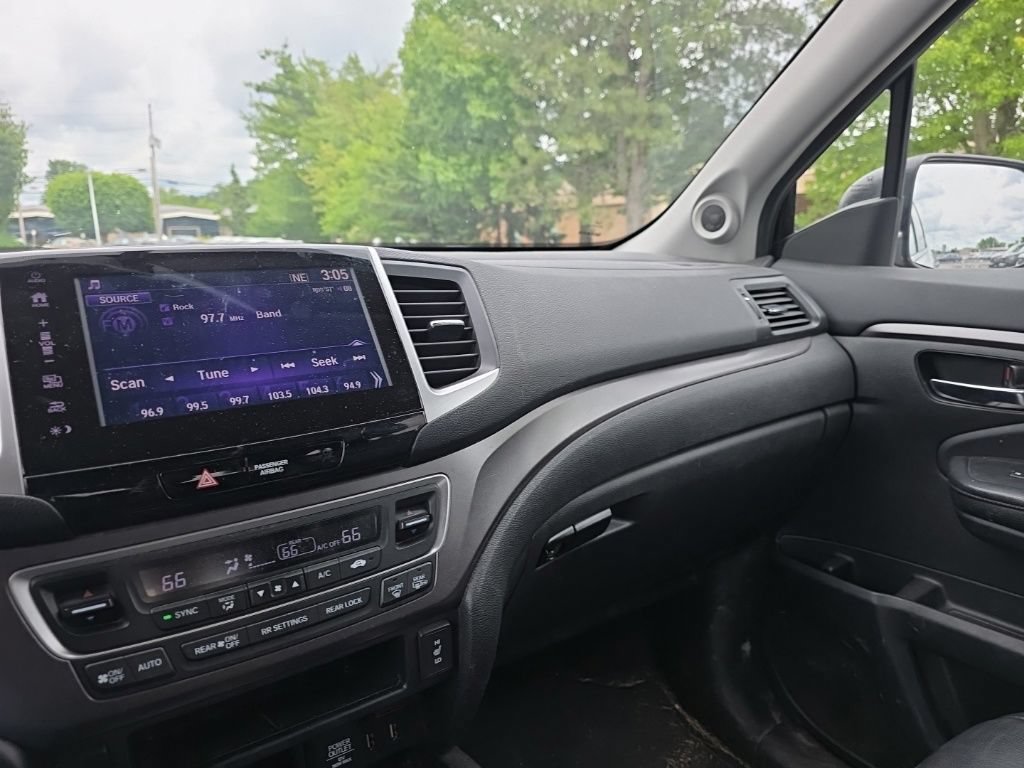Used 2017 Honda Pilot EX-L image 19