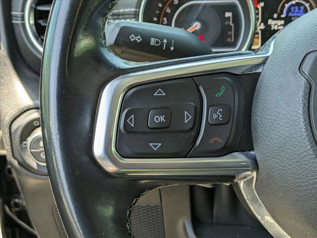 Used 2020 Jeep Gladiator Overland AWD/4WD image 12