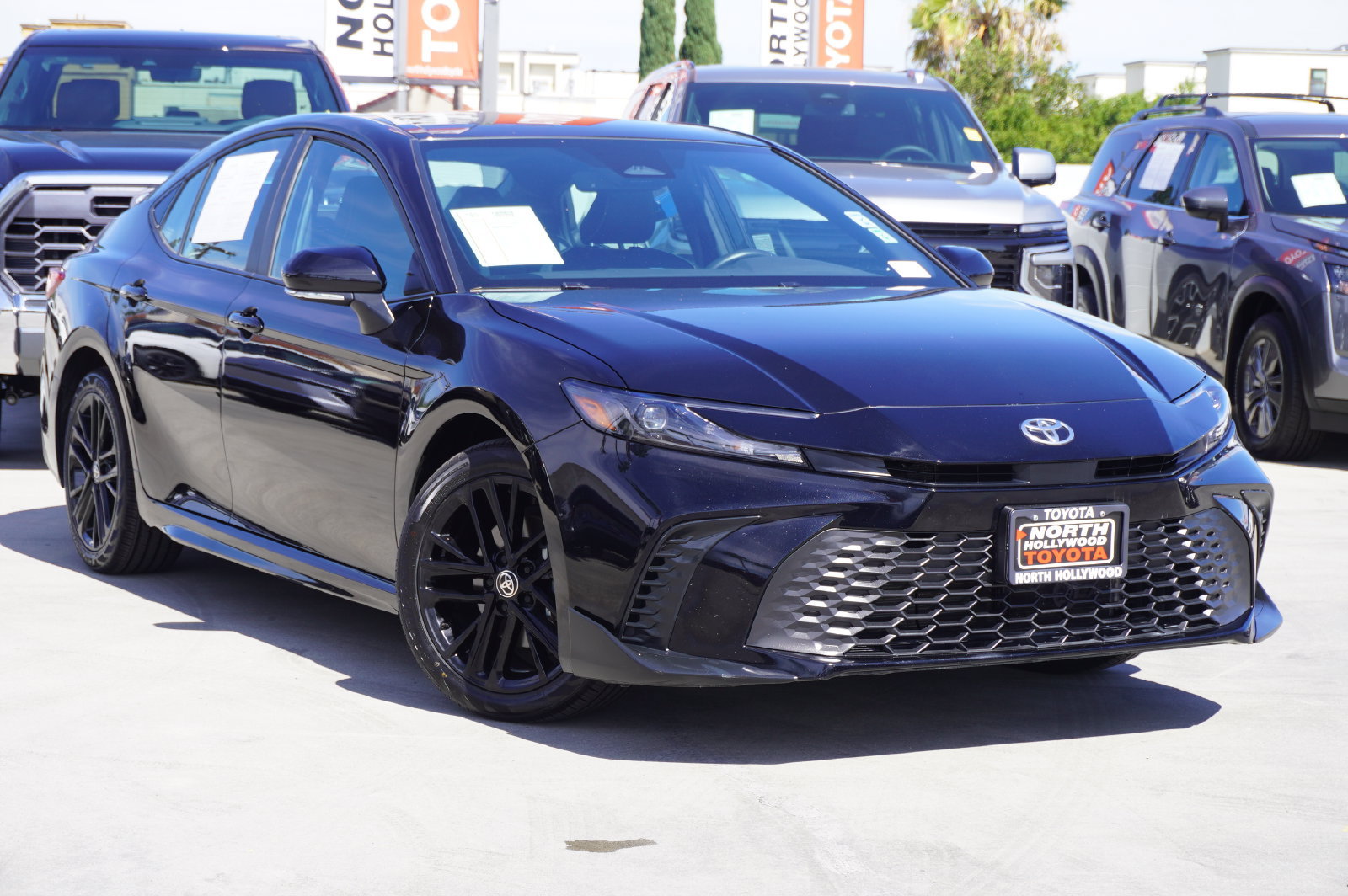 Certified 2025 Toyota Camry SE w/ Convenience Package AWD/4WD image 2