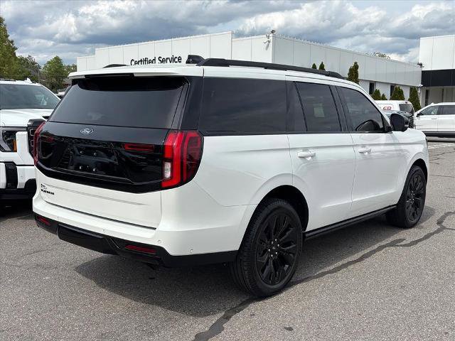 Used 2025 Ford Expedition Platinum w/ Stealth Appearance Package AWD/4WD image 2