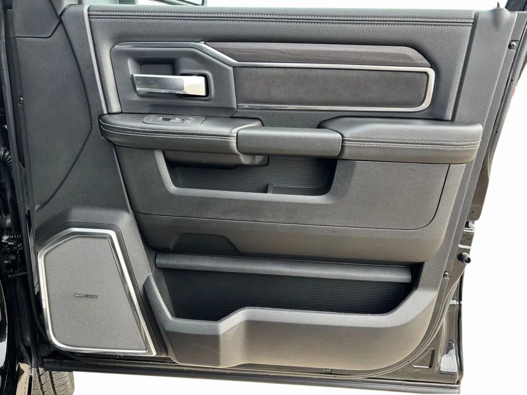 New 2026 RAM 3500 Laramie image 31