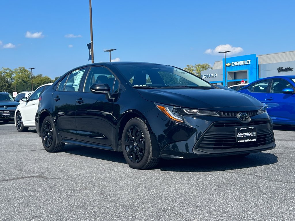 Used 2025 Toyota Corolla LE
