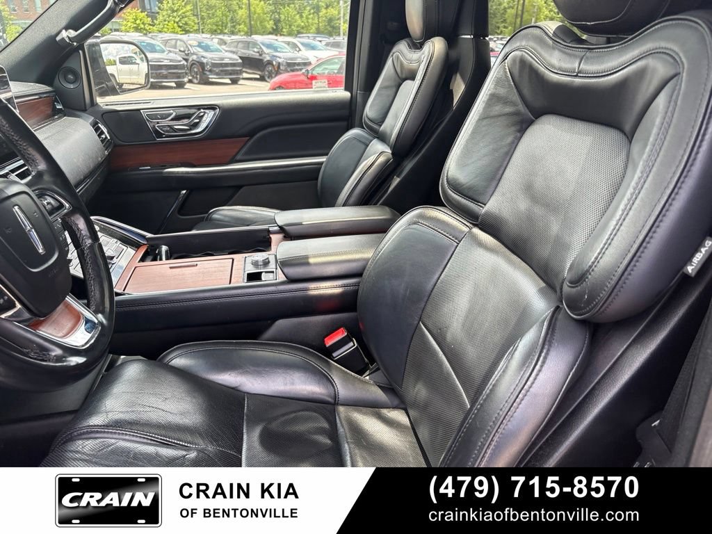 Used 2018 Lincoln Navigator L Reserve AWD/4WD image 14