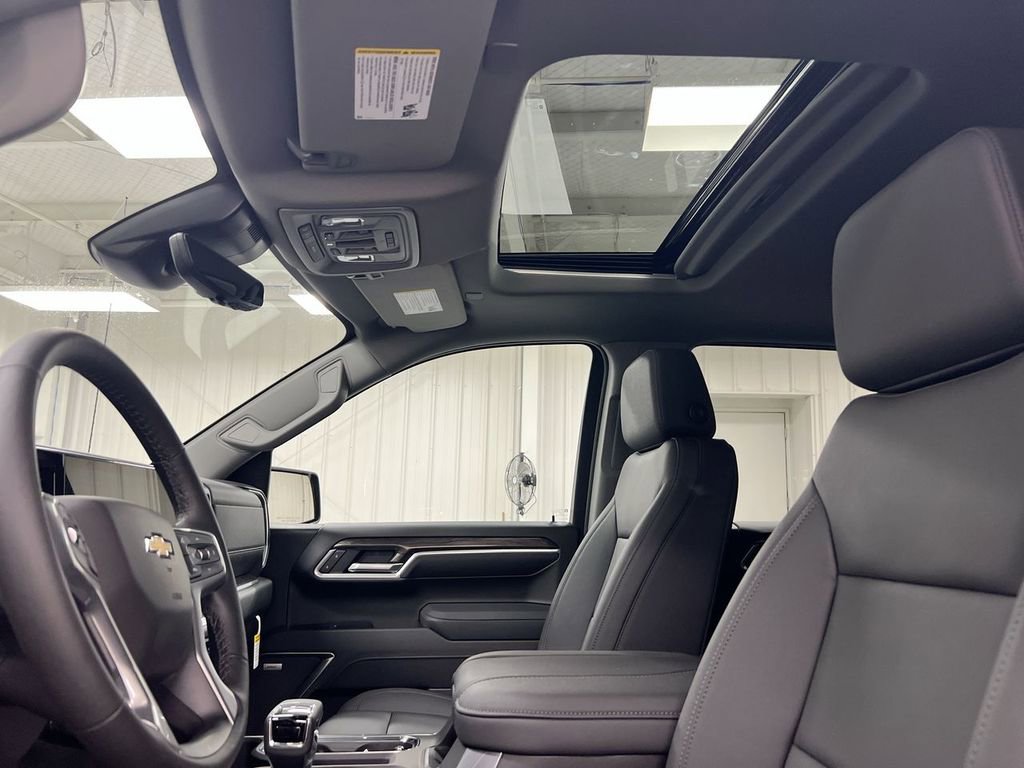 New 2026 Chevrolet Silverado 1500 LTZ w/ Technology Package AWD/4WD image 20