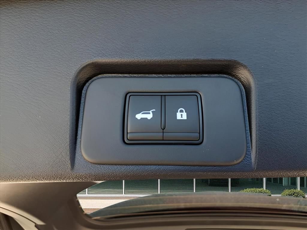 Used 2025 Nissan Rogue Rock Creek image 12