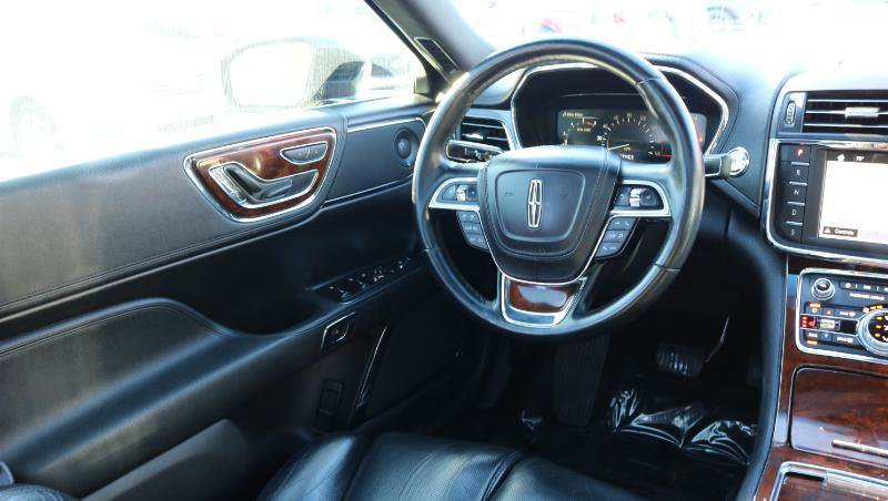 Used 2017 Lincoln Continental Select FWD image 21