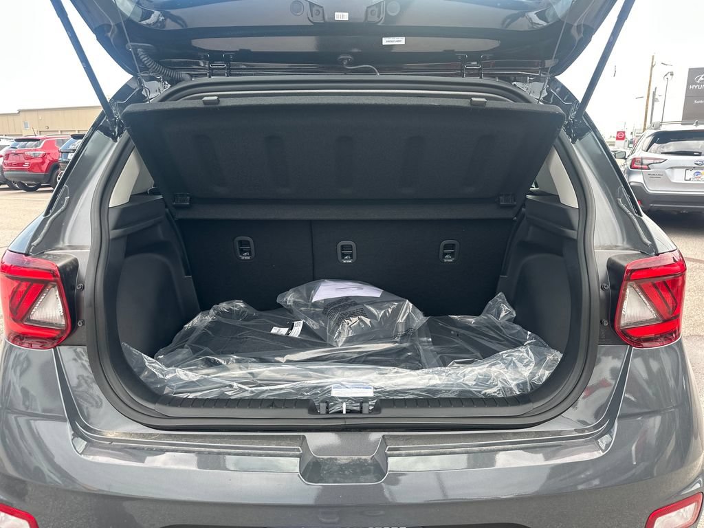 New 2026 Hyundai Venue SEL FWD image 26