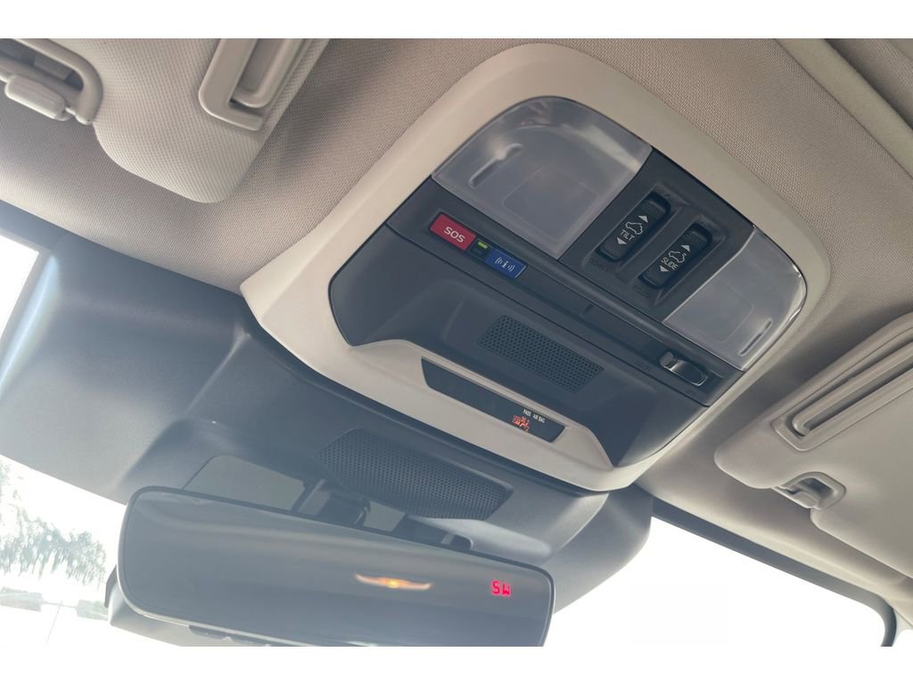 Used 2024 Subaru Crosstrek 2.0i Premium AWD/4WD image 25