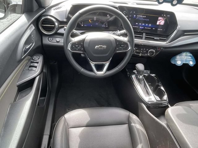 Used 2025 Chevrolet Trax ACTIV w/ Driver Confidence Package FWD image 12