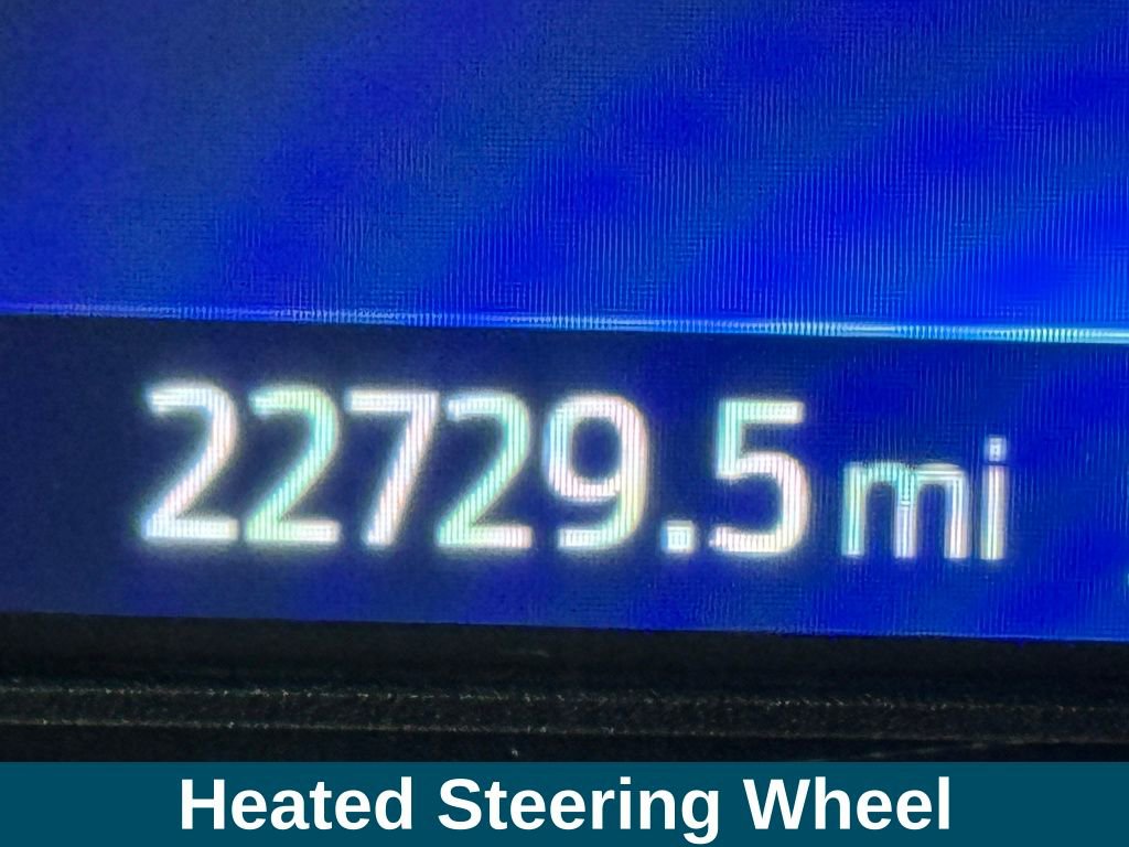 Used 2023 Ford Explorer XLT w/ Equipment Group 202A image 15