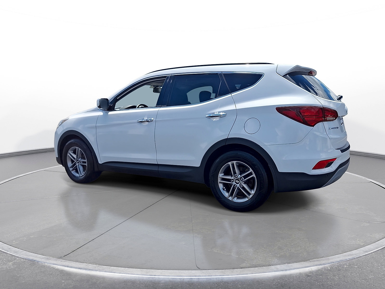 Used 2018 Hyundai Santa Fe Sport w/ 2.4L Tech Package 04 AWD/4WD image 5