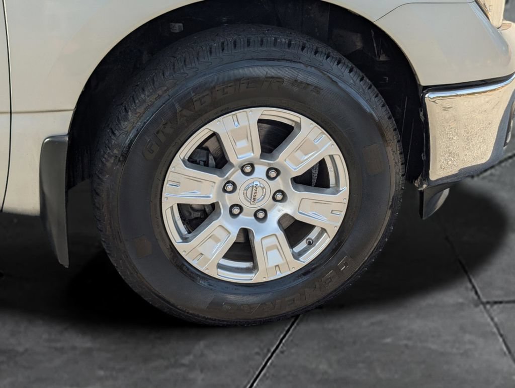Used 2019 Nissan Titan SV AWD/4WD image 11
