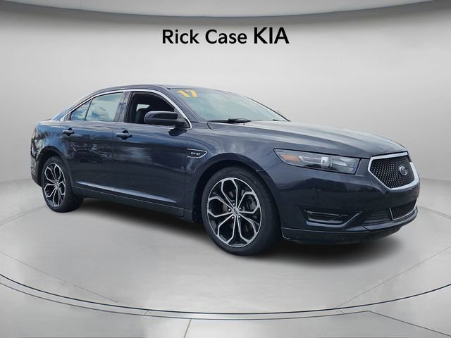 Used 2017 Ford Taurus SHO image 9