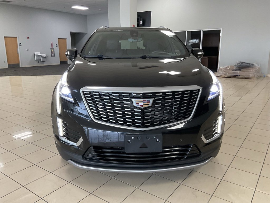 Used 2021 Cadillac XT5 Premium Luxury image 2