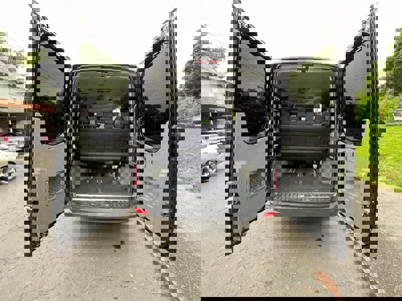 Used 2016 Mercedes-Benz Sprinter 2500 image 16