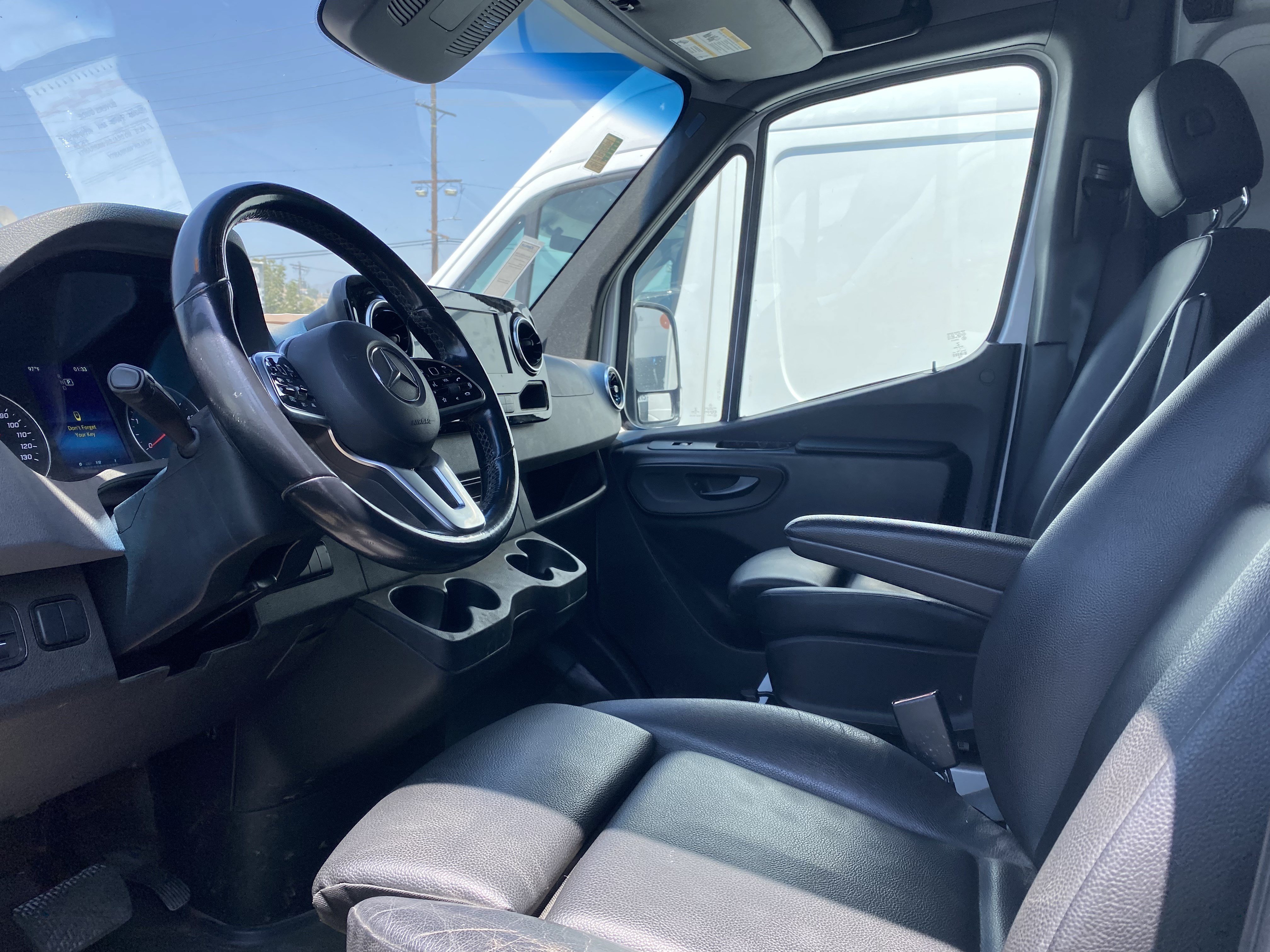 Used 2021 Mercedes-Benz Sprinter 2500 w/ Premium Plus Package image 14