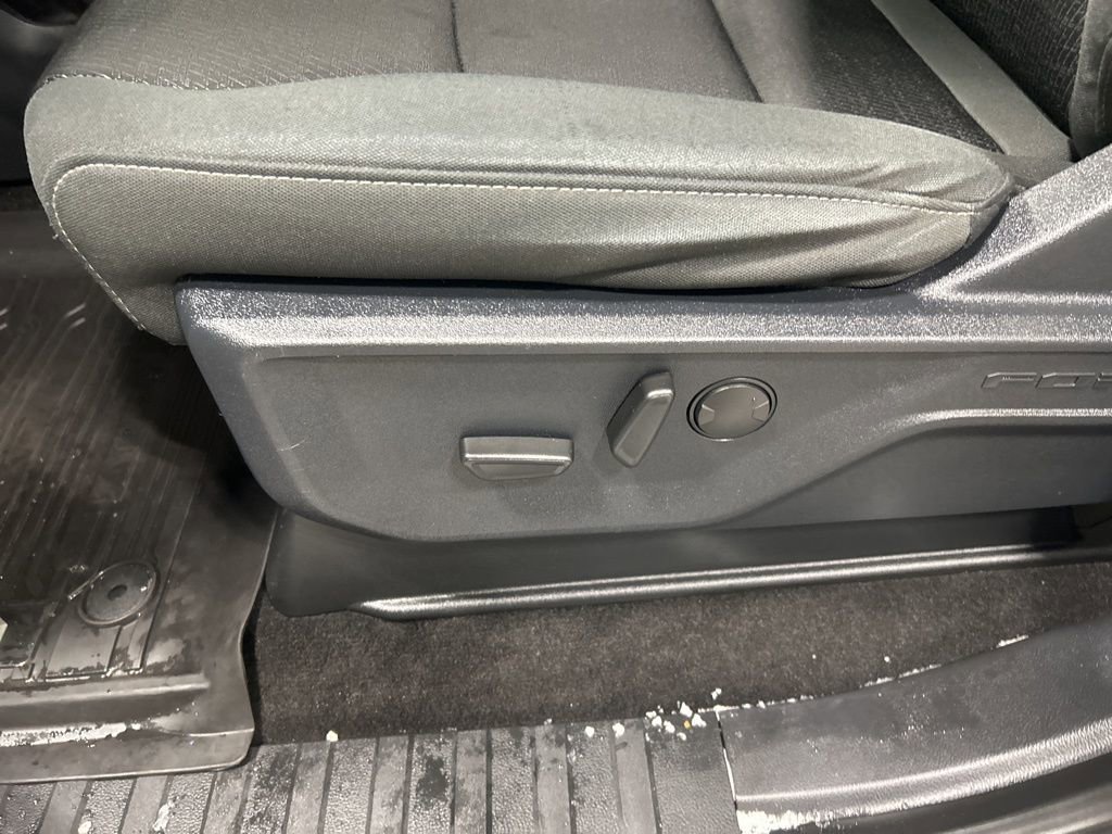 Used 2022 Ford F150 XLT w/ Equipment Group 302A High image 11