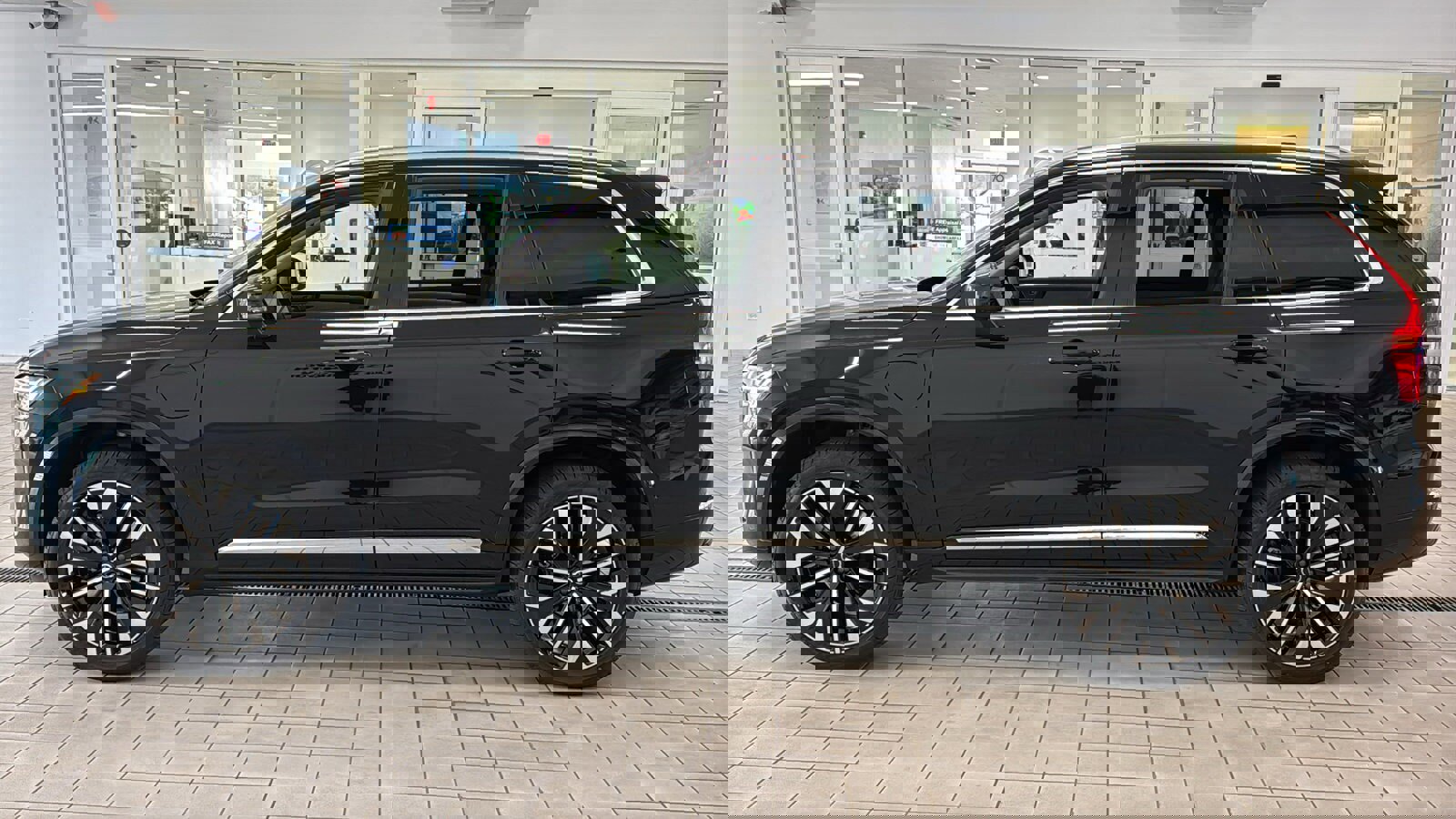 New 2026 Volvo XC90 T8 Ultra w/ Lounge Package image 8