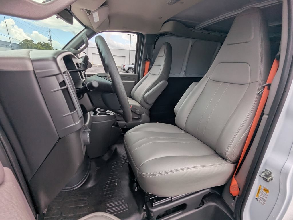 New 2026 Chevrolet Express 2500 Extended w/ Driver Convenience Package RWD image 5