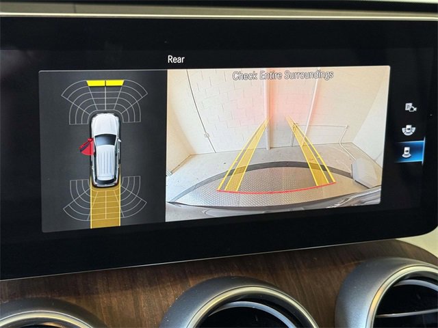 Used 2021 Mercedes-Benz GLC 300 4MATIC image 7