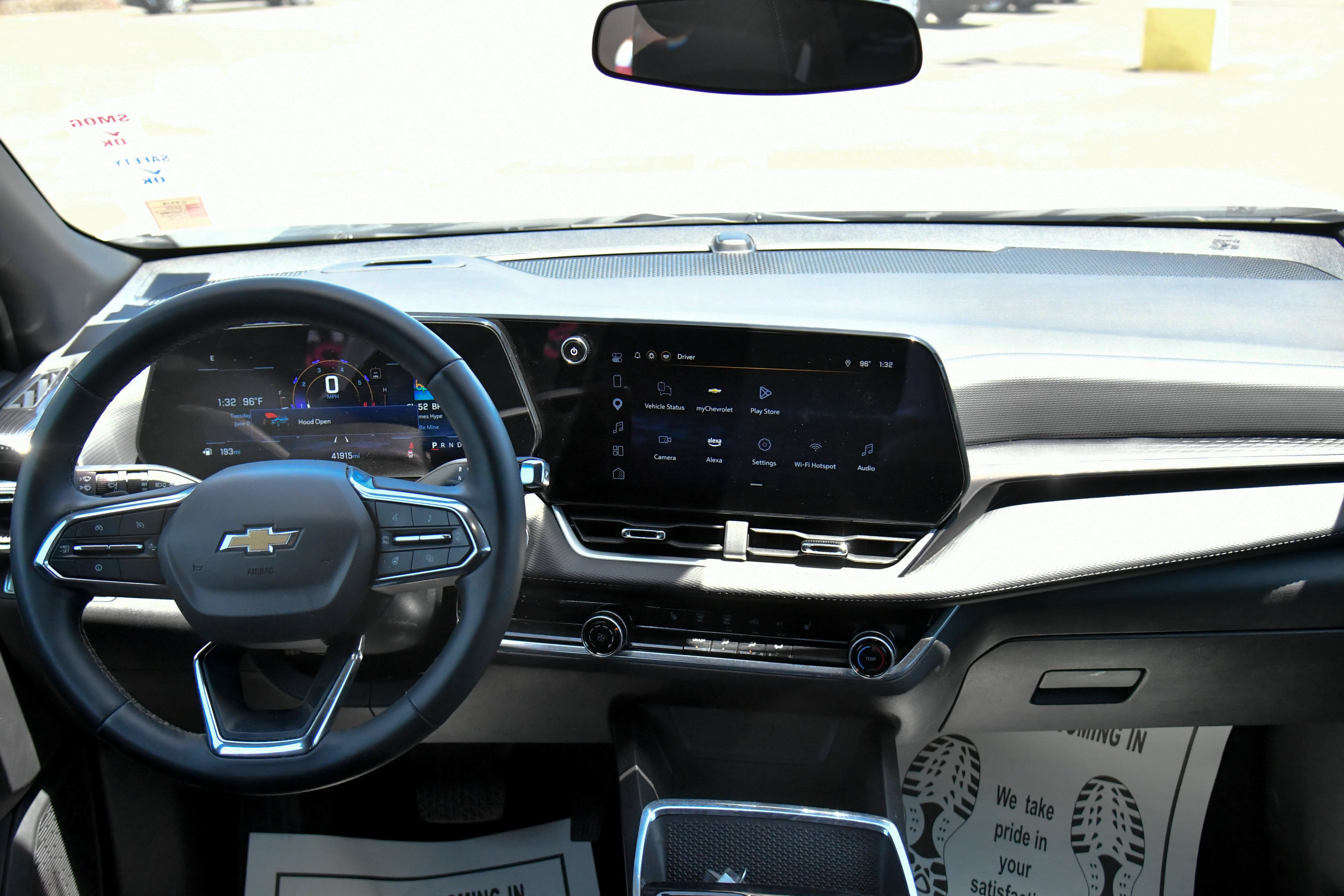 Used 2025 Chevrolet Equinox LT FWD image 38