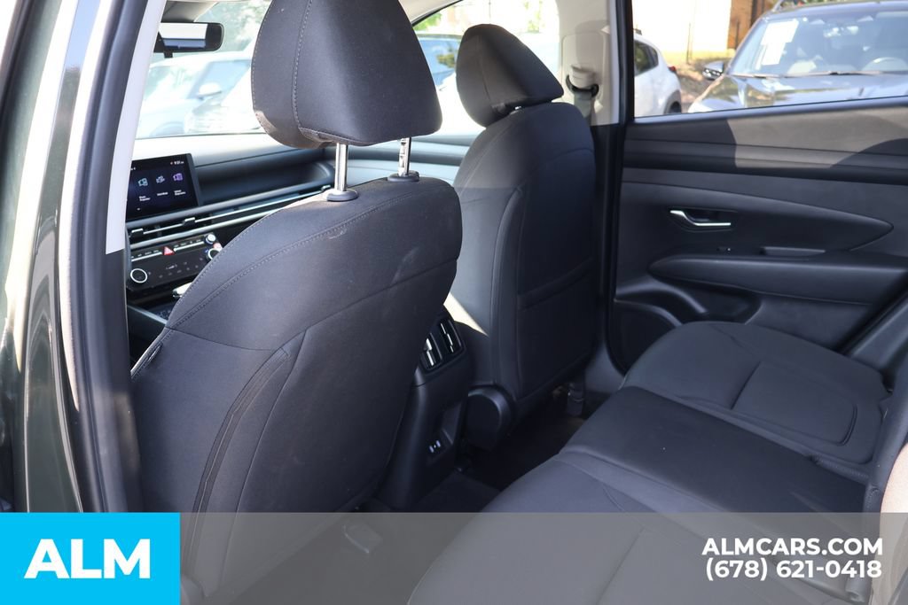 Used 2025 Hyundai Tucson SEL FWD image 16