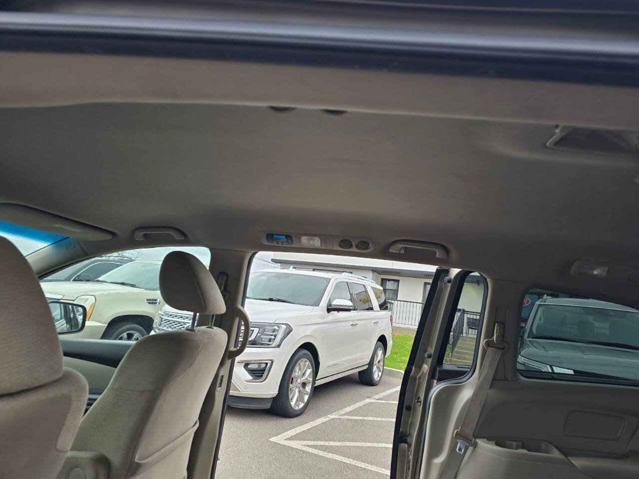 Used 2011 Honda Odyssey EX image 12