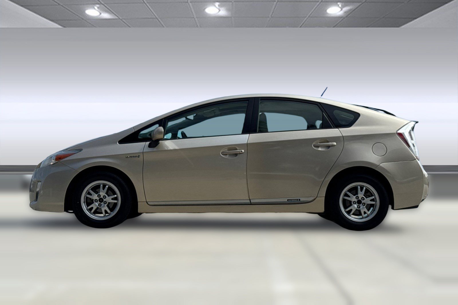 Used 2011 Toyota Prius Four w/ Solar Roof Pkg FWD image 2