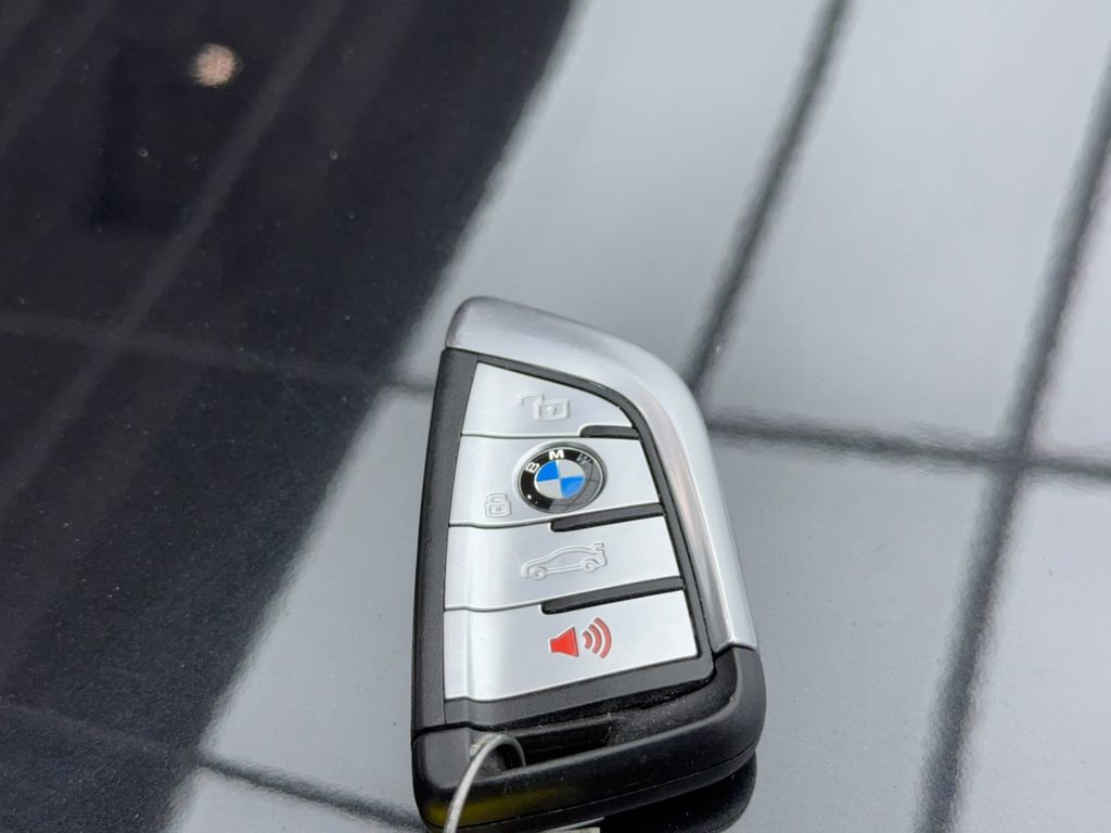 Used 2022 BMW X5 M50i AWD/4WD image 64