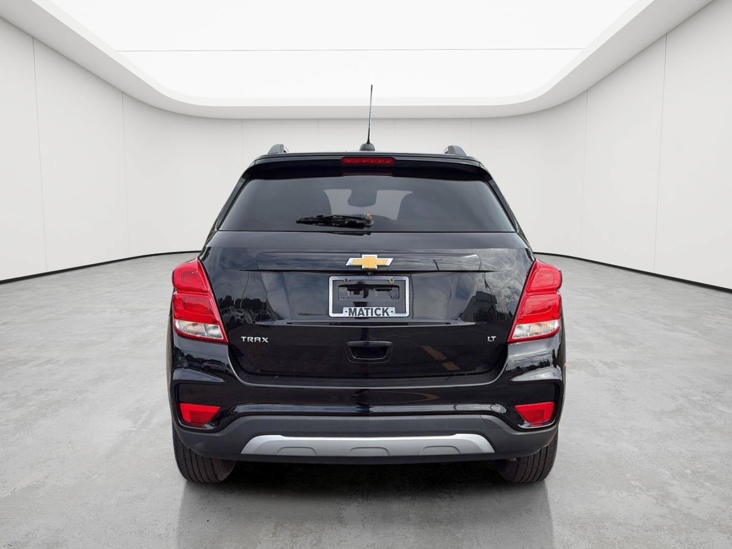Used 2020 Chevrolet Trax LT FWD image 11