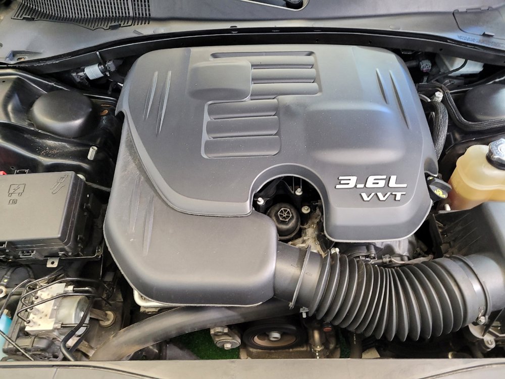 Used 2021 Chrysler 300 S image 30