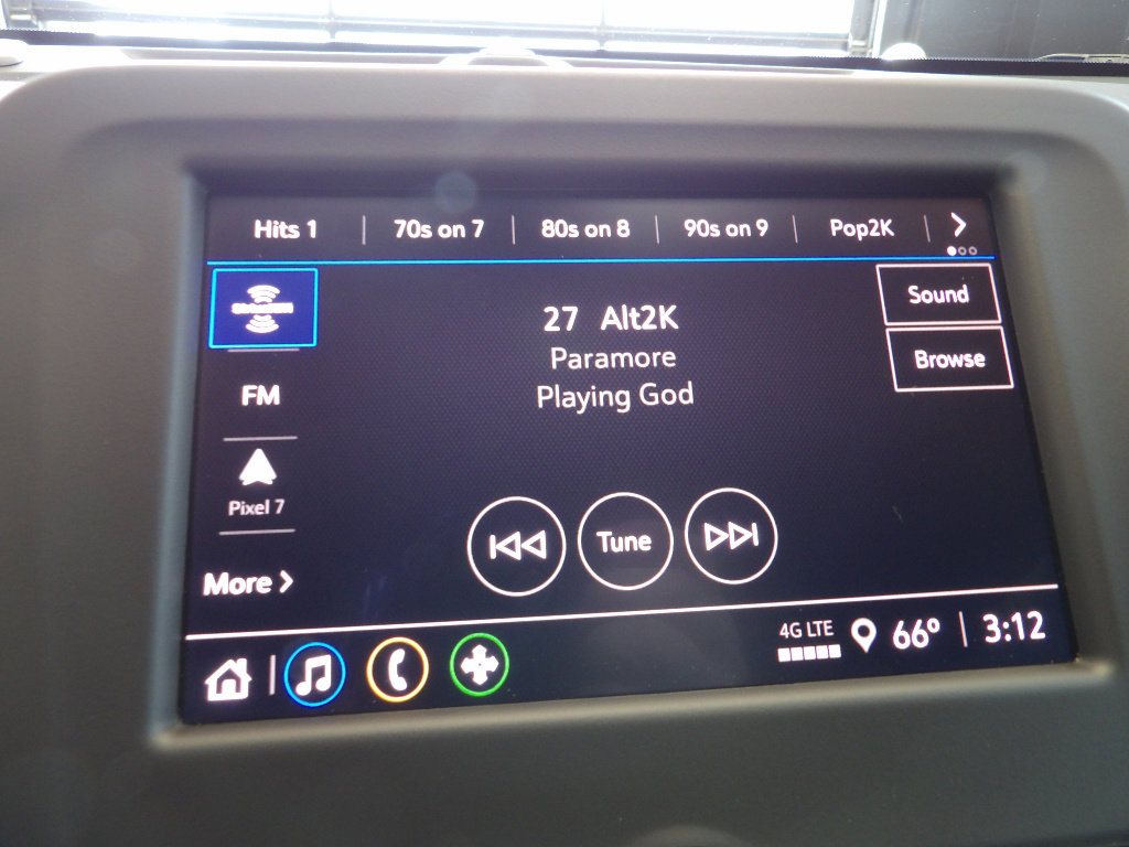 Used 2024 Chevrolet Equinox LT w/ LPO, Floor Liner Package FWD image 35