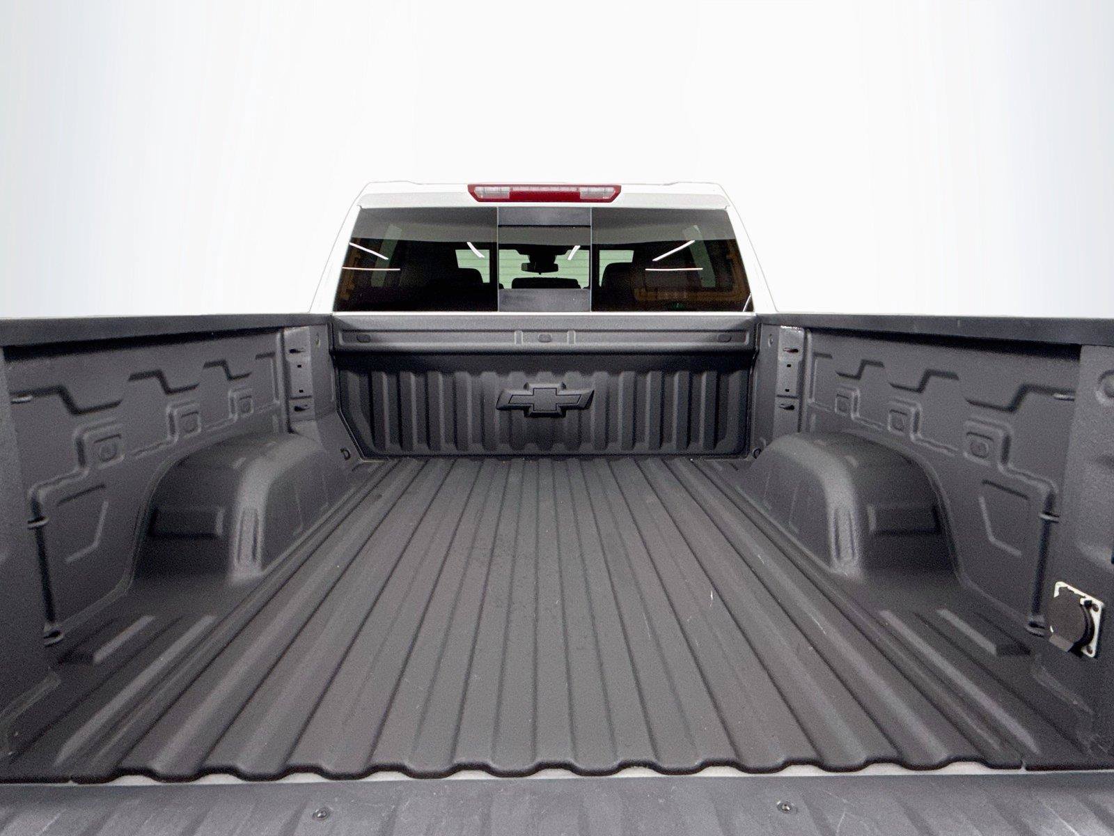 Used 2025 Chevrolet Silverado 1500 LT Trail Boss w/ Convenience Package II AWD/4WD image 39