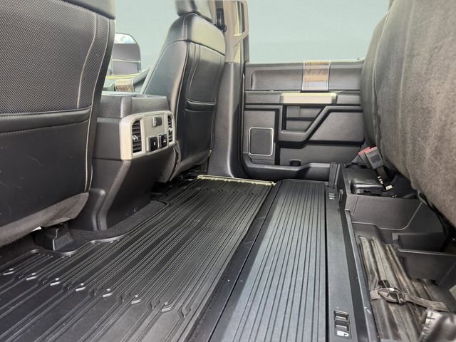 Used 2019 Ford F250 Lariat w/ Lariat Ultimate Package AWD/4WD image 17