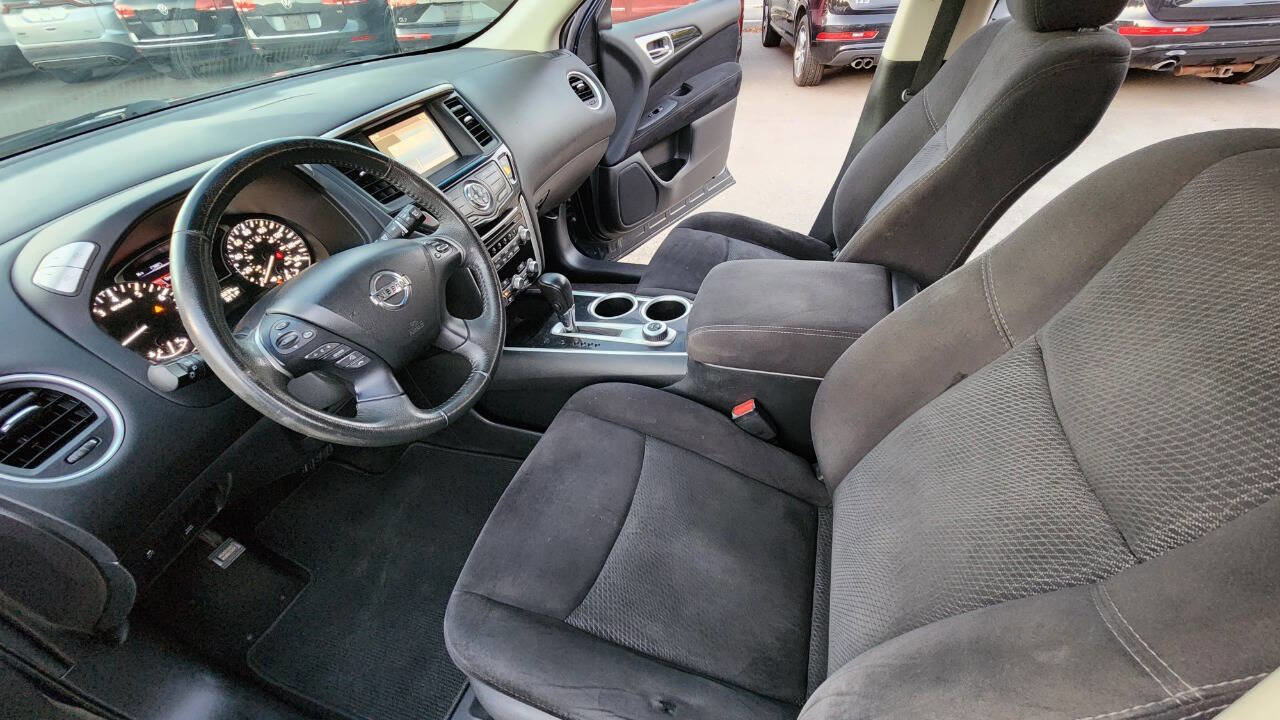 Used 2015 Nissan Pathfinder SV w/ Cargo Package AWD/4WD image 27