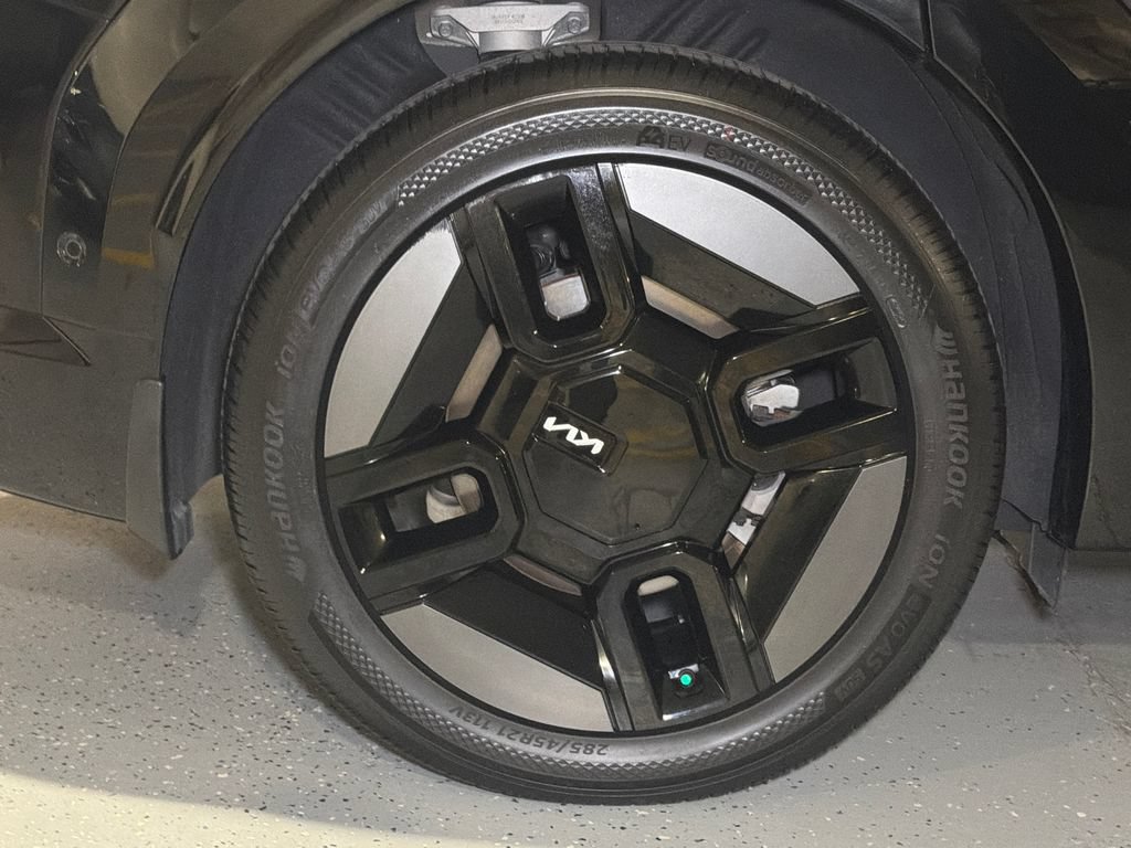 Certified 2024 Kia EV9 GT-Line AWD/4WD image 9