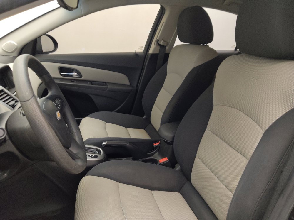 Used 2016 Chevrolet Cruze LS image 17