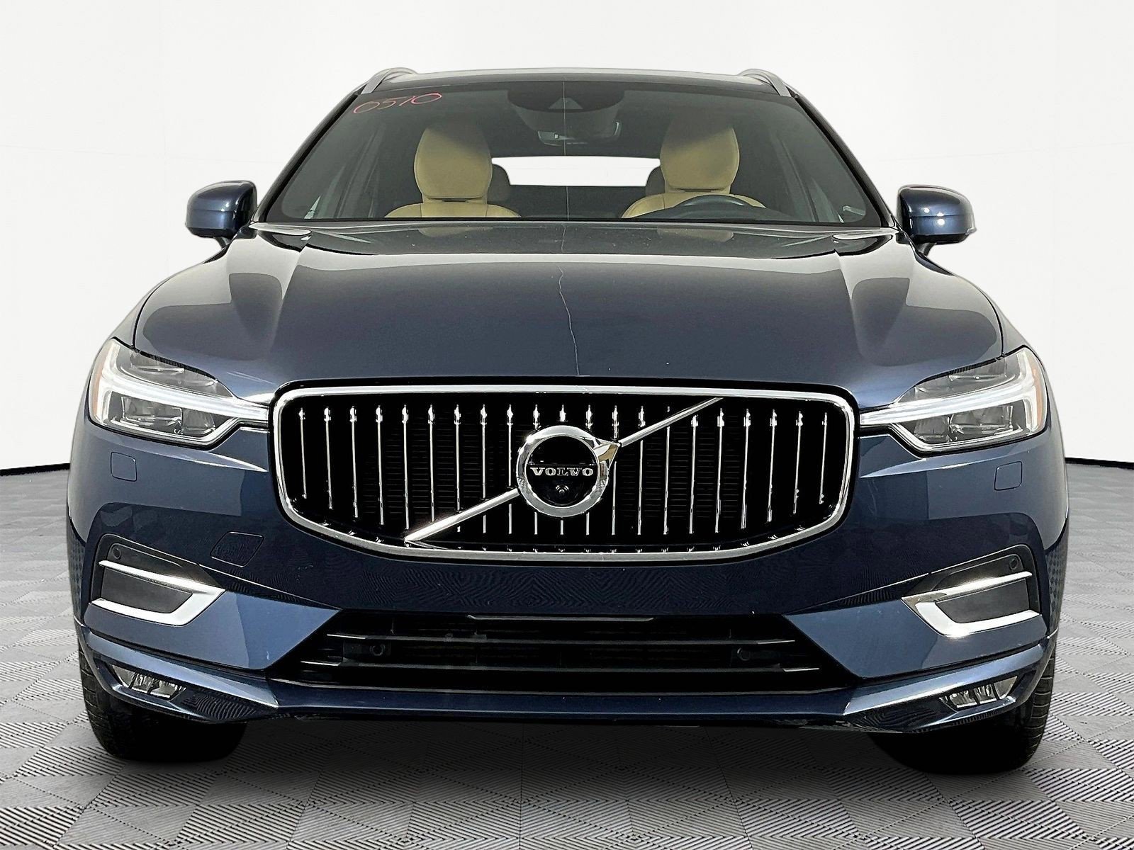 Used 2020 Volvo XC60 T6 Inscription w/ Protection Package Premier AWD/4WD image 2