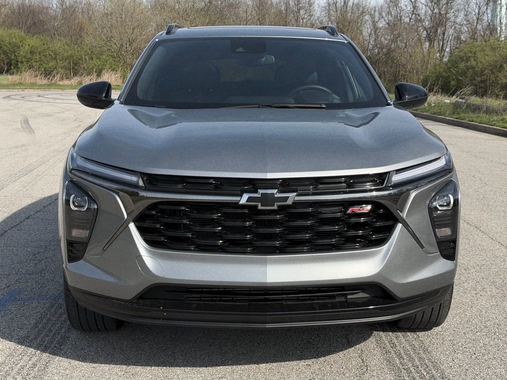 Used 2025 Chevrolet Trax RS w/ Sunroof Package image 31